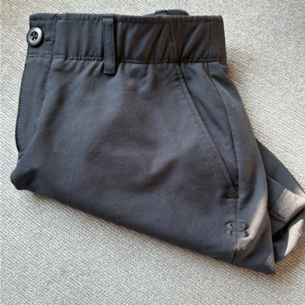 Women’s Under Armor Black Golf Shorts